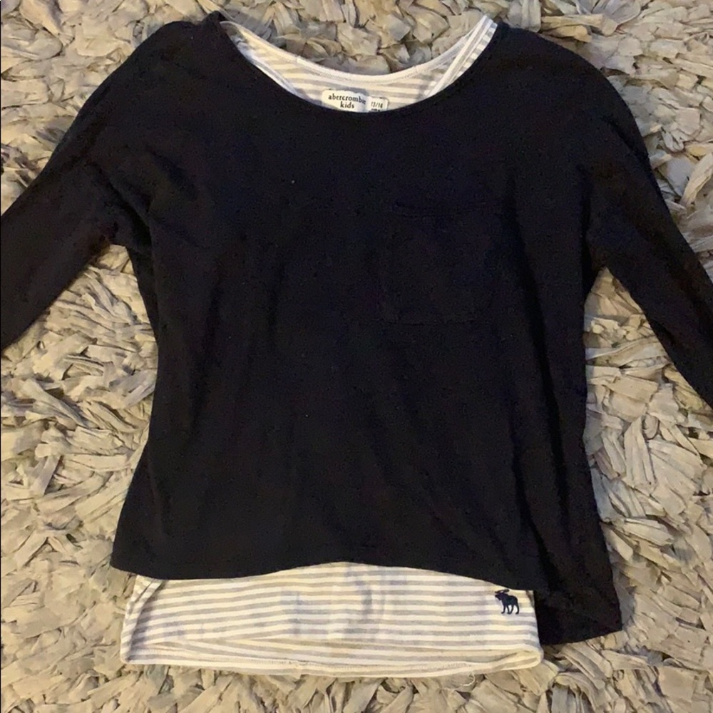 Long sleeve tee with undershirt
